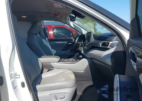 2021 Toyota Highlander Platinum из США, поврежденный, VIN 5TDFZRBH4MS092806